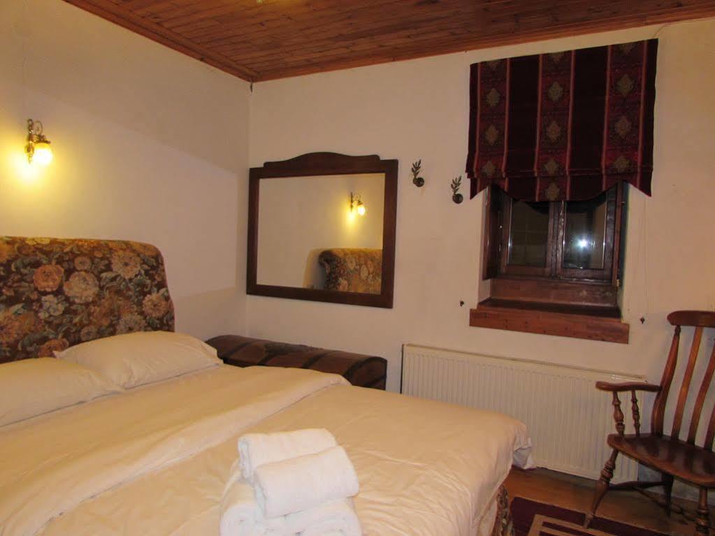 Traditional Rooms Karaouli Papigkon Exteriör bild